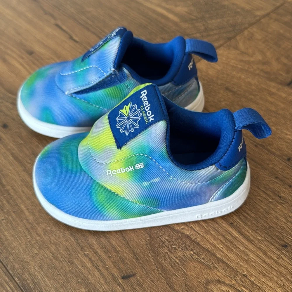 Reebok cute tie